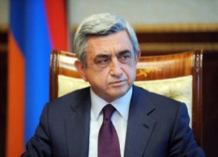 Սերժ Սարգսյանը ստորագրել է ԶՈՒ պահեստազորի առաջին խմբի բժշկական կազմի սպաների զո