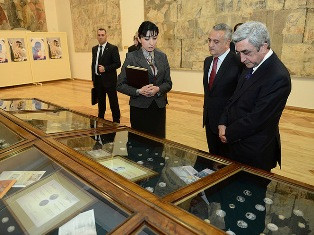 Սերժ Սարգսյանն այցելել է ԿԲ-ում ազգային արժույթի թողարկման 20-ամյակի առթիվ կազմա