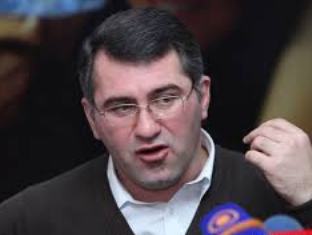 «Ժառանգության ներկայացուցիչ». Հայաստանում եւ Ուկրաինայում խնդիրն իշխանության պահ