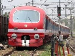 Մի խումբ տղամարդիկ գնացքում չորս ժամ շարունակ ոտնձգություններ են կատարել  93 աշա