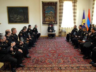 Ռազմական ոստիկանները Մայր Աթոռում