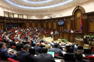 «Չորրորդ իշխանություն». Տարածքային վեճ պատգամավորների եւ դեսպանի միջեւ