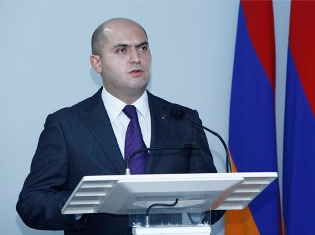 Education Minister supports initiative of opening Armenian school in Bratislava