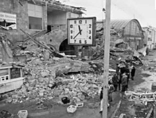 Հայաստանում հիշում են 1988թ Սպիտակի երկրաշարժի զոհերին