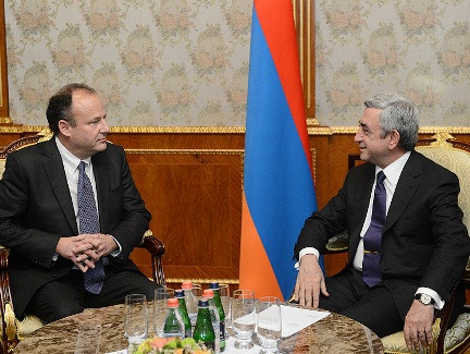 Armenian president and State Department official discuss Karabakh peace process