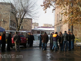 Երեւանում պայթած շենքում երկու օր ստուգումներ են իրականացրել ու ասել, որ վտանգ չ