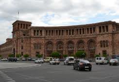 «Ժողովուրդ». Կառավարությունը հսկայական գումարներ է ծախսում հուշանվերներ գնելու