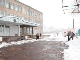 Ձնամաքրման աշխատանքներին ներգրավել են նաեւ դպրոցականներին