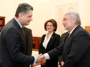 Հայաստանը ԱԶԲ-ի հետ համատեղ ծրագրեր կիրականացնի մի շարք ոլորտներում