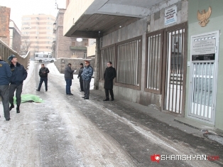 Երեւանում Ինդոնեզիայի հյուպատոսարանի դիմաց երիտասարդ աղջկա դի են գտել. Shamshyan