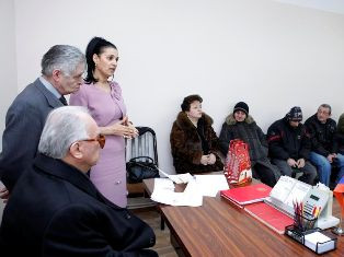 Մեկանգամյա նպաստ Հայաստանի կույրերի միավորման 70 անդամների