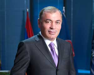 «Հրապարակ». Ջերմուկի Արսենյանի գործերն այնքան էլ լավ չեն