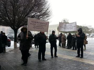 «Արցախբանկից» զգուշացրել էին, որ «Տոնուս»-ից խաբված բնակիչները ցույց չանեն, բայց