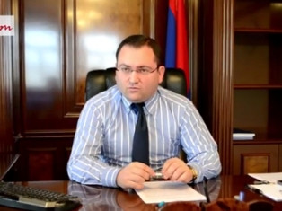 Տաքսու վարորդին կրակած՝ Գյումրու քաղաքապետարանի նախկին աշխատակցի որդին դեռ հետախ