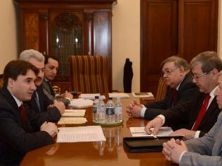 Փոխվարչապետն ընդունեց Ռուսաստանի արխիվագետների պատվիրակությանը