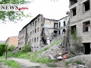 Բնական կարիքները հոգում են դատարկ սենյակներում. Գյումրու հանրակացարանում կոյուղի