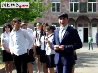 Վերջին զանգը՝ NEWS.am-ի օբյեկտիվում
