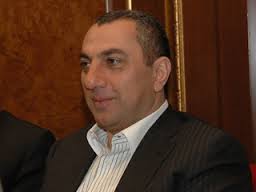 «Հրապարակ». Վարչապետի հետ հանդիպումից հետո Սամվել Ալեքսանյանը համավոր հարս է դար