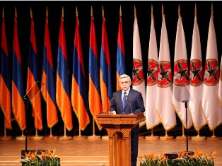 Սերժ Սարգսյան. Իշխող քաղաքական ուժը եւ մյուս կուսակցությունները դեռ այն բարձունք