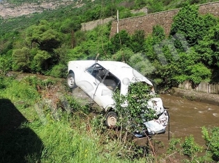 10 օր առաջ Դեբեդ գետն ընկած մեքենայի ուղեւորին դեռ չեն գտել. Որոնումները շարունա