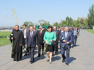 «Հիշում եմ եւ պահանջում». Հայտնի է Հայոց ցեղասպանության 100-րդ տարելիցին նվիրված