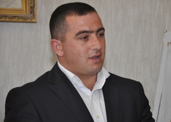 «Ժողովուրդ». Բոթոյանին ճնշումների  ենթարկելու լուրի հերքումը հարկային ու մաքսայ