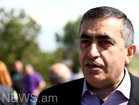 Ռուսաստանը իր շահերն ունի. Արմեն Ռուստամյանը՝ Ադրբեջանին ռուսական տանկերի վաճառք