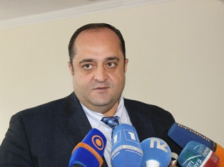 Արդարադատության նախարարը լրագրողների հետ շրջայց է կատարել Իրավաբանական ինստիտուտ