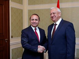 Հովիկ Աբրահամյանն առանձնազրույց է ունեցել Բելառուսի վարչապետի հետ