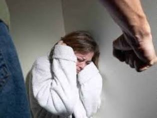 53-ամյա Սահակը գնացել է կնոջ քրոջ տուն եւ դաժան ծեծի ենթարկել կնոջը. նախաքննությ