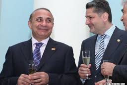 «168 ժամ». Հովիկ Աբրահամյանը կարող է աշխատանքի հրավիրել Տիգրան Սարգսյանին