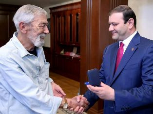 Վախթանգ Կիկաբիձեն պարգեւատրվել է Երեւանի քաղաքապետի ոսկե մեդալով