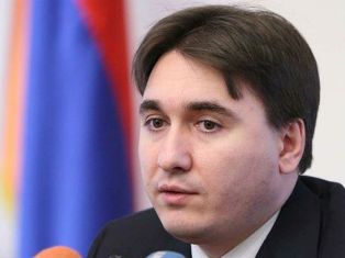 Փոխվարչապետը մարզպետներին առաջարկել է «կուտակայինի» վերաբերյալ կառավարության դիր