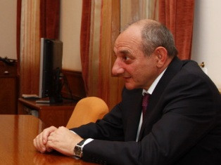 Բակո Սահակյանն ու Սեյրան Օհանյանը քննարկել են բանակաշինության խնդիրները (ֆոտո)
