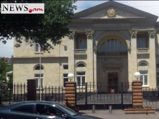 Դատախազը դանթում ա նիստերին, թքած ունի տղաների վրա. «Հարսնաքարի» գործով դատապարտ