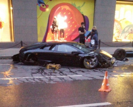 Մոսկվայում ջարդված Lamborghini-ի հայ վարորդը խոստացել է լավ հարբել