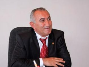 «Հրապարակ». Արագածոտնի մարզպետի վրեժը՝ գեղական կարգով