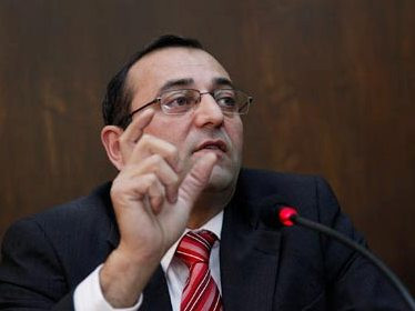 Արծվիկ Մինասյան. Իշխանության պատգամավորները դահլիճում փոքրամասնություն են կազմու