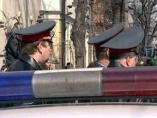 Կարեն Կարապետյանը հայհոյել է գիշերային ակումբի կին տնօրենին եւ հարվածել հարեւանո