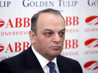 Արման Մելիքյան. Բաքուն կփորձի ԵՏՄ անդամակցության դիմաց Մոսկվայից ԼՂ հարցում ադրբ