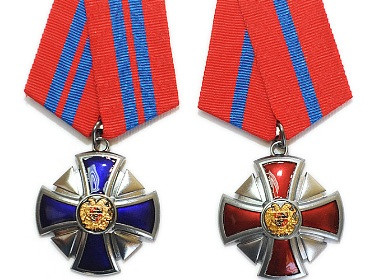Սերժ Սարգսյանը մեդալներ է հանձնել մի խումբ զինծառայողների