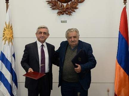 Հայաստանի եւ Ուրուգվայի նախագահները հանդես են եկել համատեղ հայտարարությամբ
