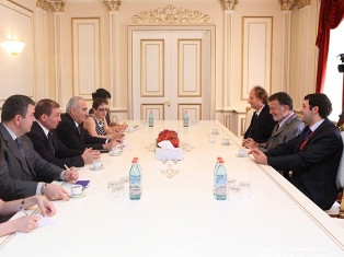 Ռելյատիվիստական աստղաֆիզիկայի միջազգային գիտաժողով՝ Հայաստանում (ֆոտո)