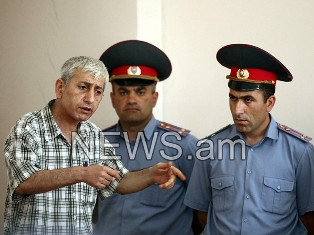 Տարոն ջան, եթե հորդ արյունը ջուր չի դարձել, մի տեղադրի Միկոյանի արձանը
