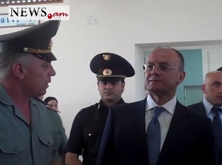 Նորակոչիկի հայրը նախարարին խնդրեց իր որդուն Ղարաբաղ ուղարկել ծառայելու