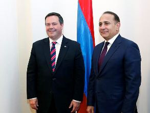 Վարչապետն ընդունել է Կանադայի աշխատանքի եւ սոցիալական զարգացման նախարարին