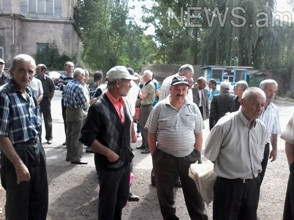 Մի հատ պարան վերցնենք, կախվենք էլի. բողոքի ակցիա Հրազդանի ցեմենտի գործարանում