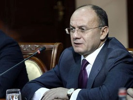 Պաշտպանության նախարարը սահմանի իրավիճակը քննարկել է ՌԴ դեսպանի հետ