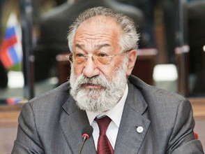 Արթուր Չիլինգարովը հեռանում է ՌԴ Դաշնության խորհրդից