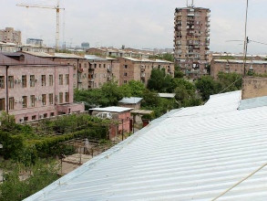 Երեւանում կնորոգվեն թվով 363 շենքերի հարթ եւ 378 շենքերի թեք տանիքներ
